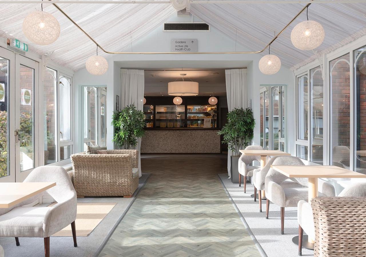 Hogs Back Hotel&Spa Farnham  Exterior foto
